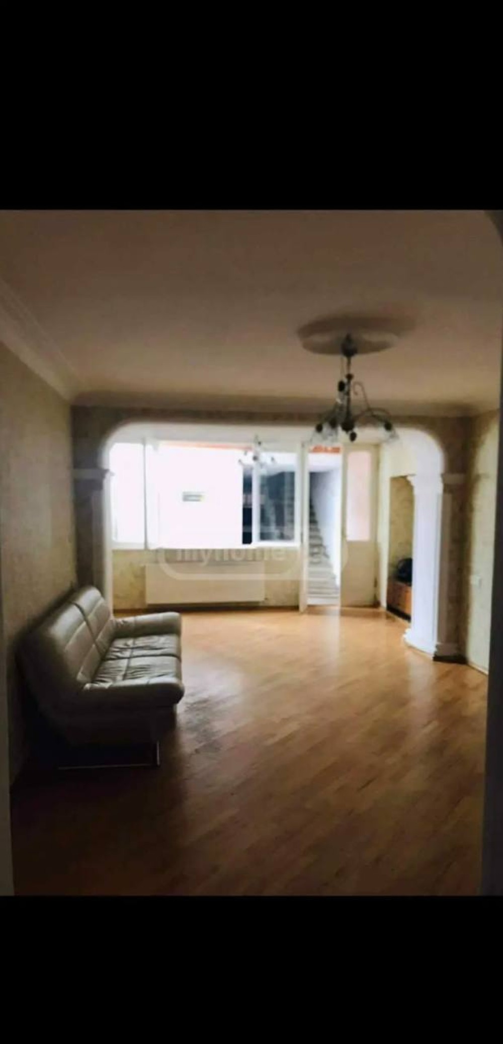 🏠 იყიდება 3-სართულიანი, 10+ ოთახიანი კერძო სახლი კუკიაზე, ჩეჩელაშვილის ქუჩაზე